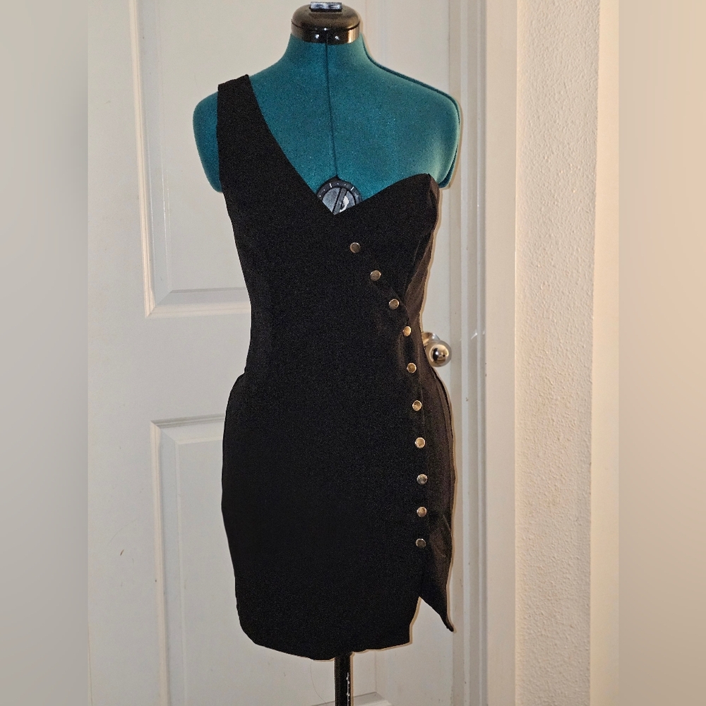 Asymmetric One-Shoulder Black Dress with Button Detail